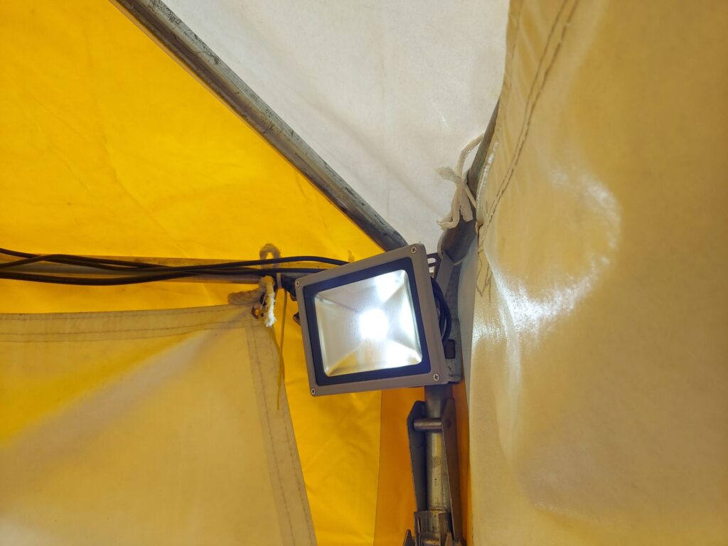 LED投光器