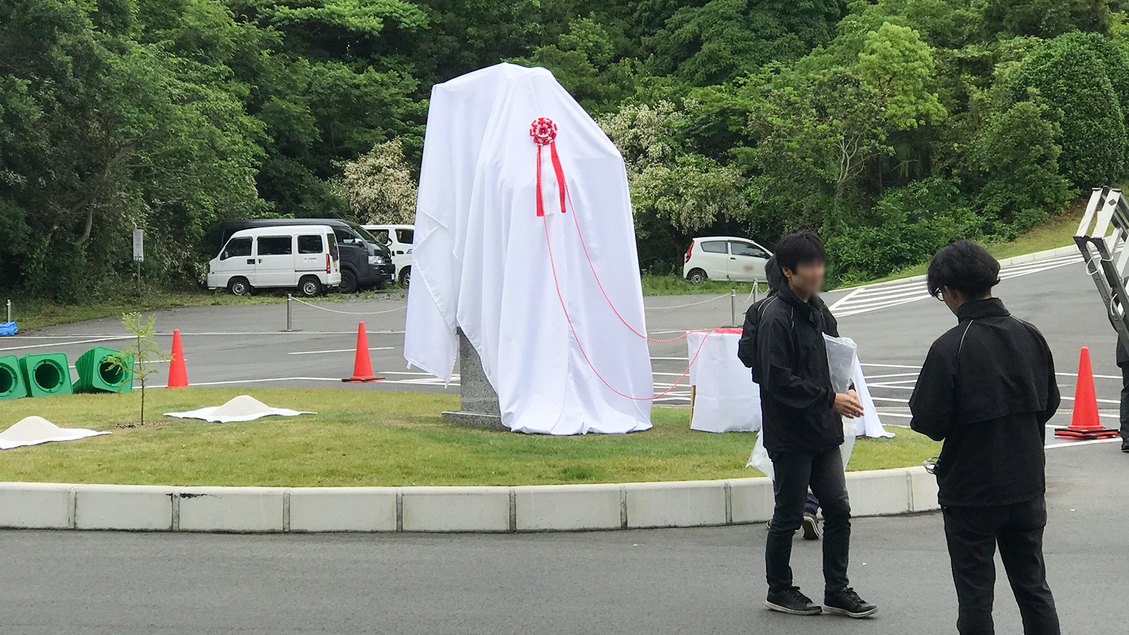 除幕式の現場