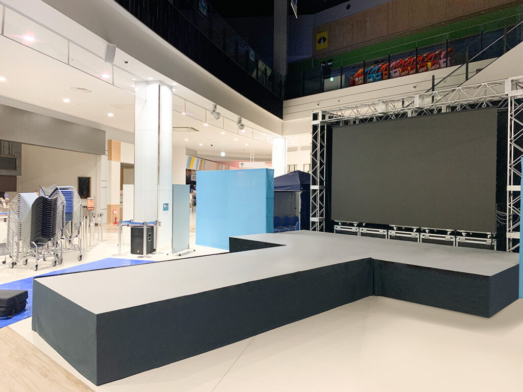 ランウェイ設営プラン(小) 会場イメージ