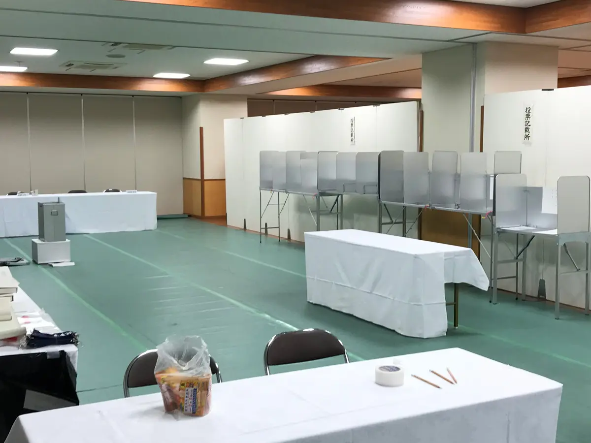 選挙会場 風景3