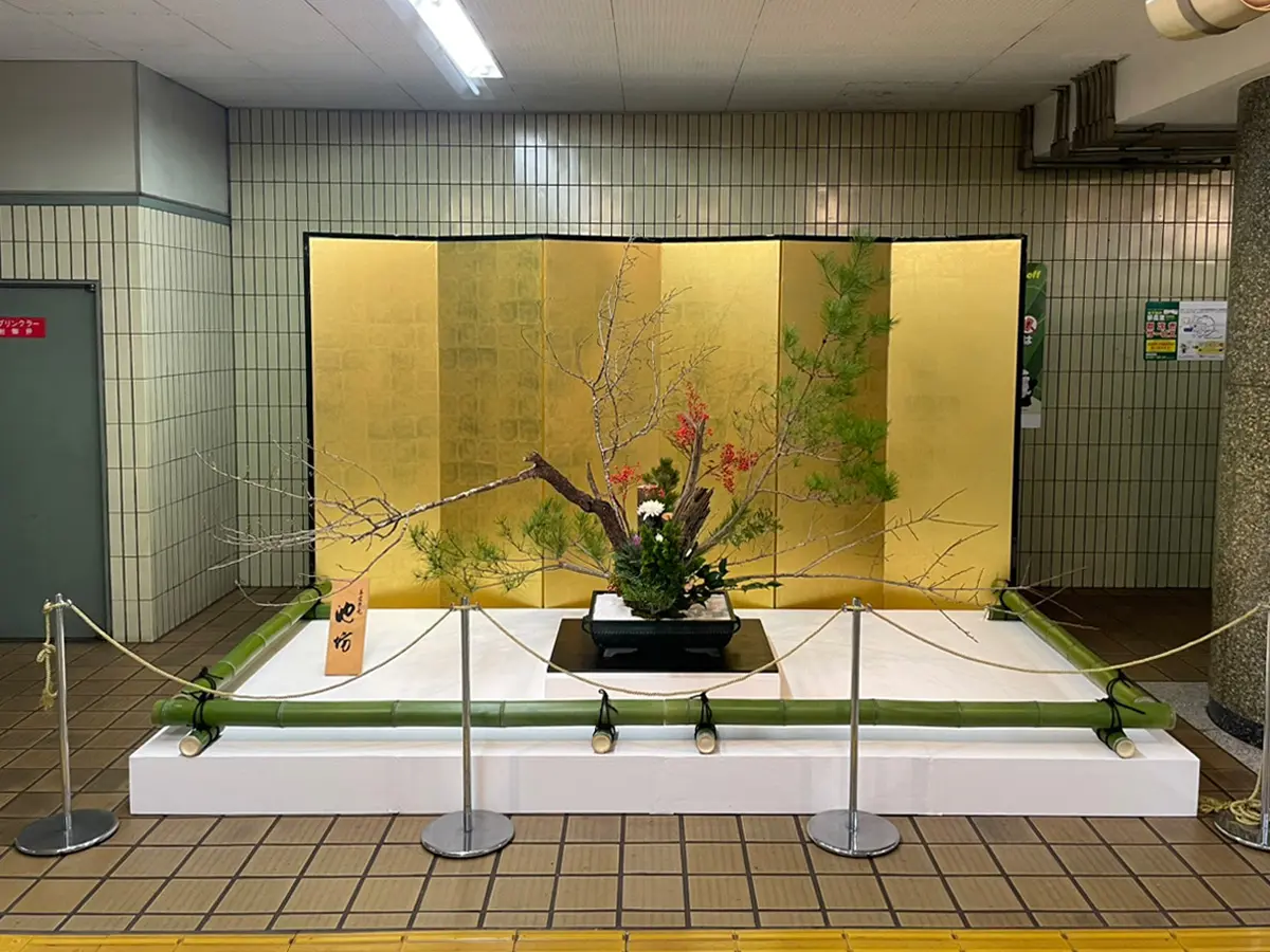 金屏風(6尺) - 株式会社共栄美装