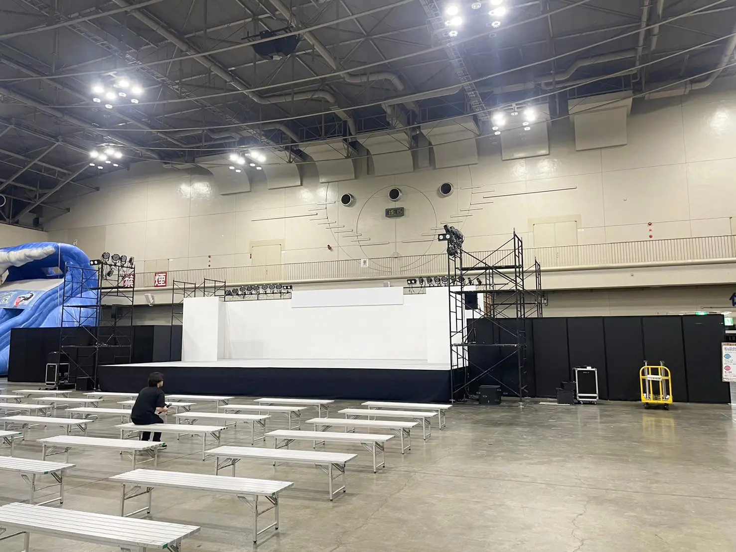 ステージ 夏祭り 施工風景1