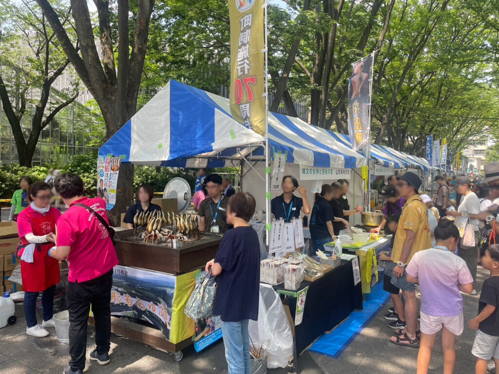 世田谷区のお祭り本番 1.5間×2間テント 青白2