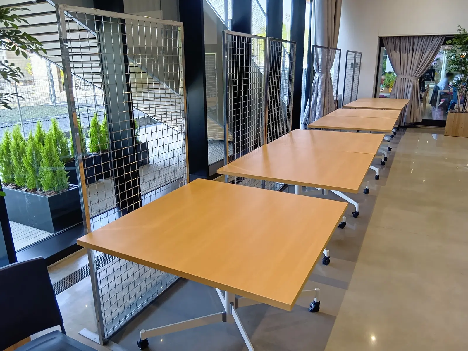 メッシュパーテーション レンタル - 東京 大阪 名古屋 全国対応の株式