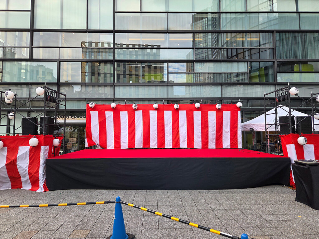 東京都千代田区で盆踊り会場を設営しました! 3